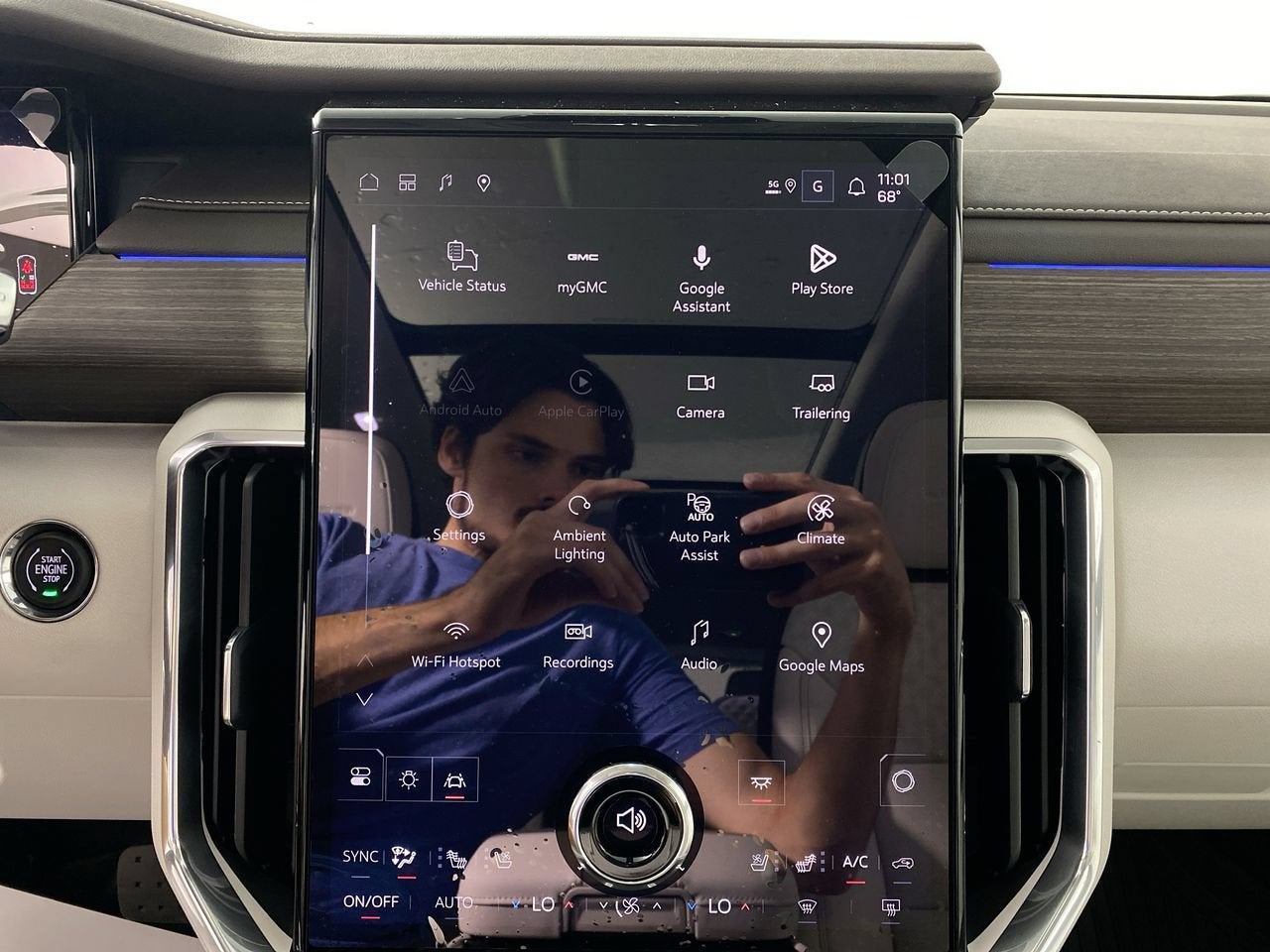 2027 GMC Acadia Denali