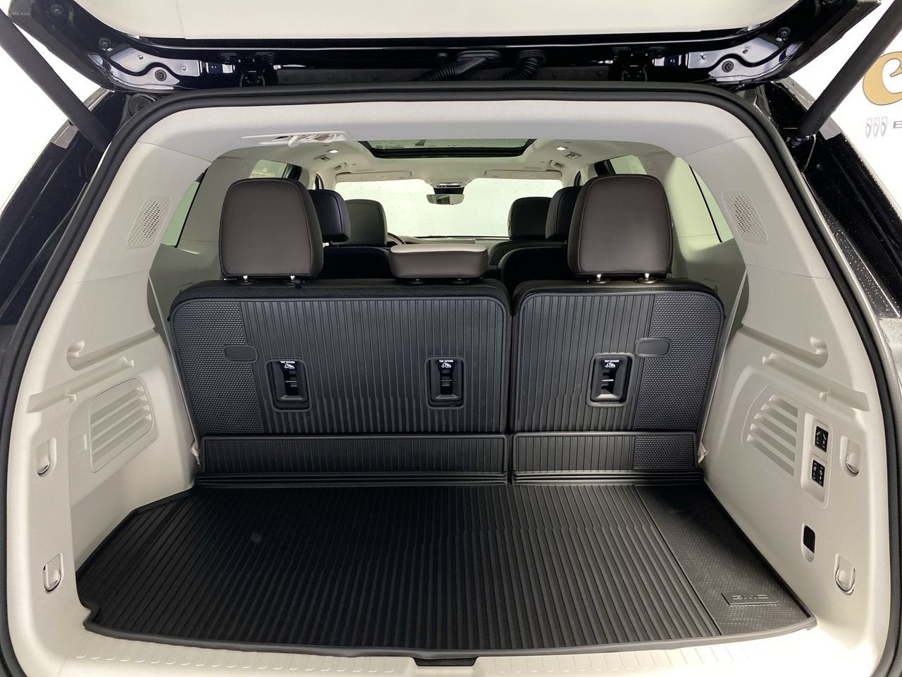 2027 GMC Acadia Denali
