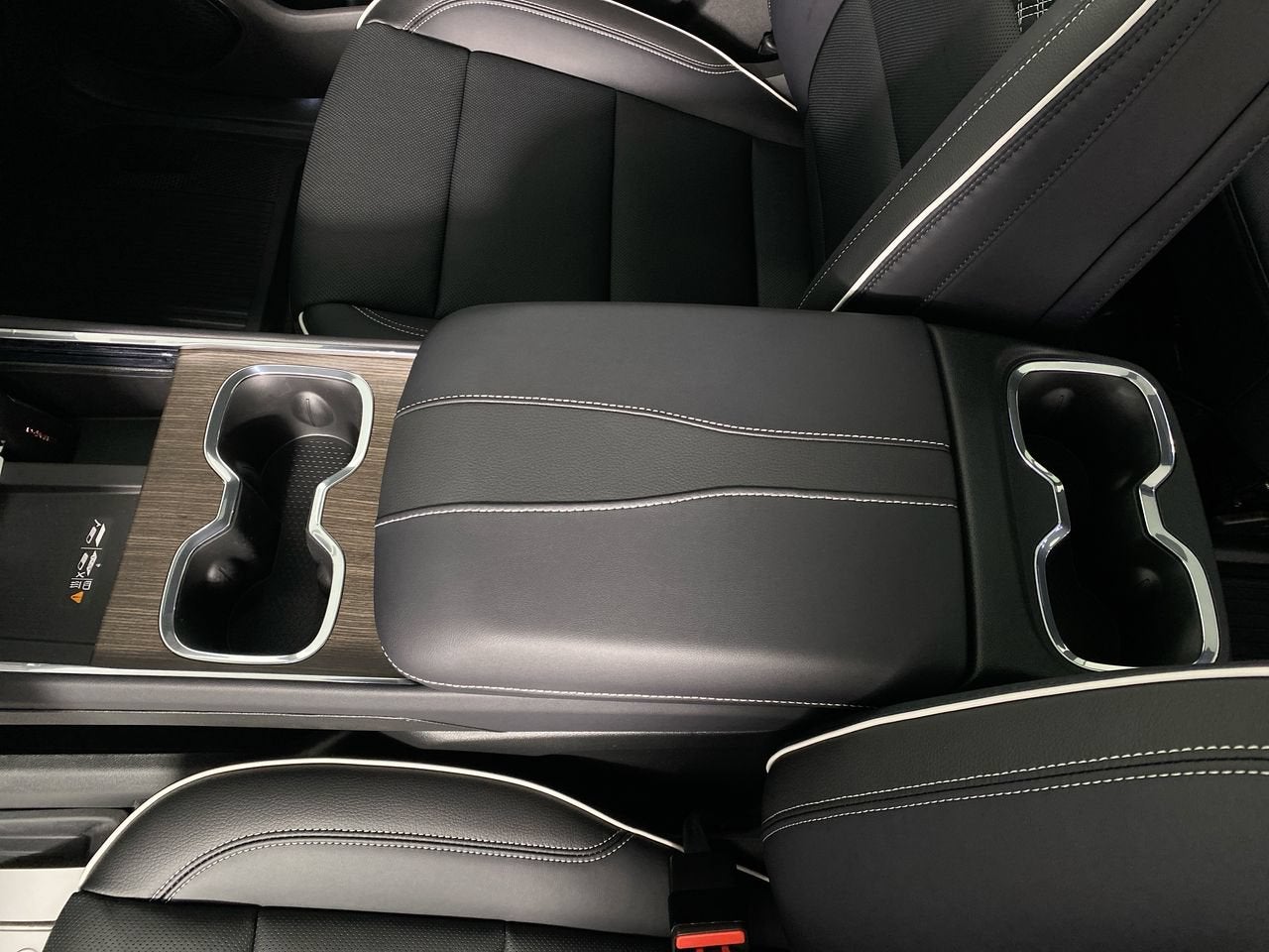 2027 GMC Acadia Denali