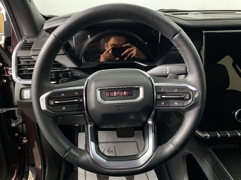 2024 GMC Acadia Elevation
