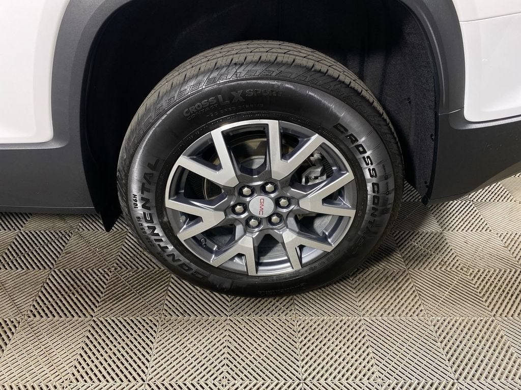 2023 GMC Acadia SLT - Photo 10