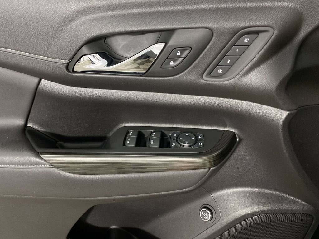 2023 GMC Acadia SLT - Photo 13