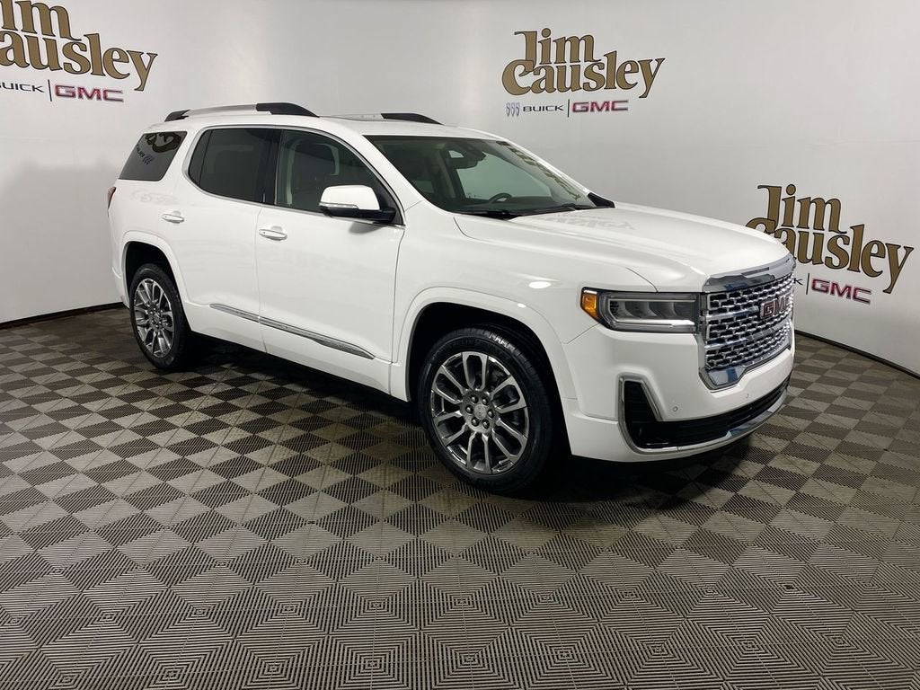 2023 GMC Acadia Denali
