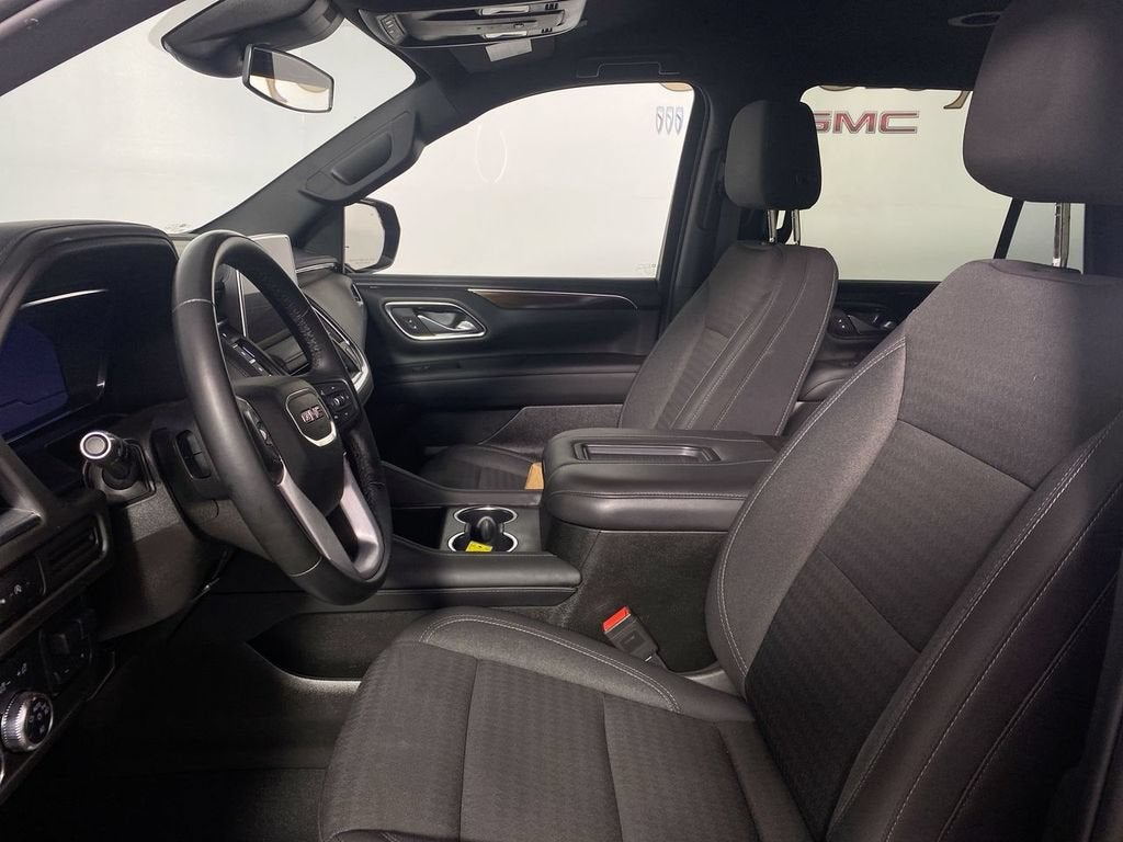 2023 GMC Yukon SLE