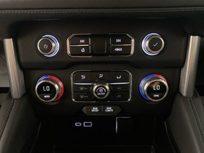 2023 GMC Yukon SLE