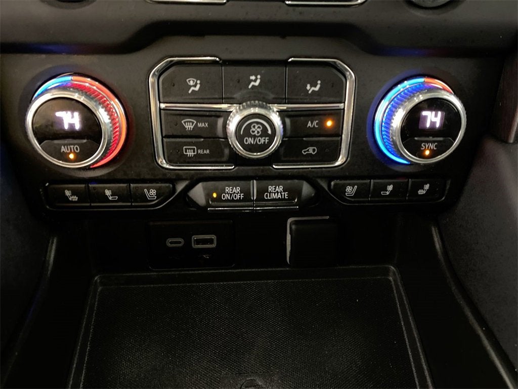 2023 GMC Yukon XL AT4