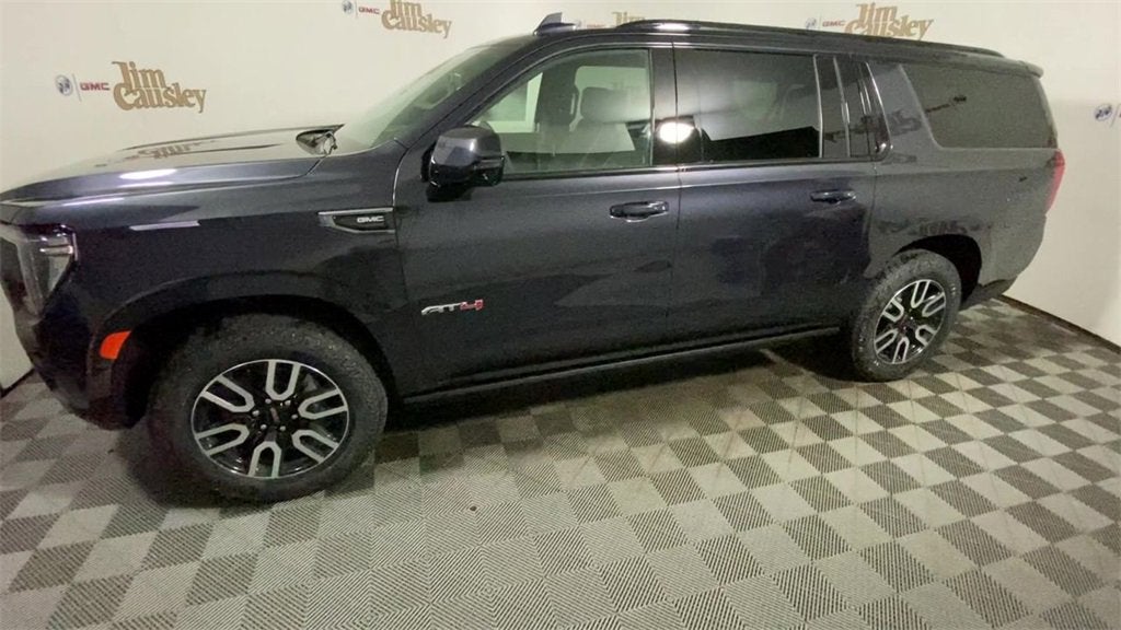 2023 GMC Yukon XL AT4