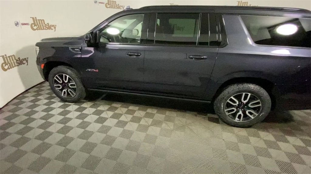 2023 GMC Yukon XL AT4