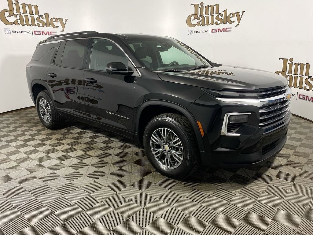 2024 Chevrolet Traverse LT