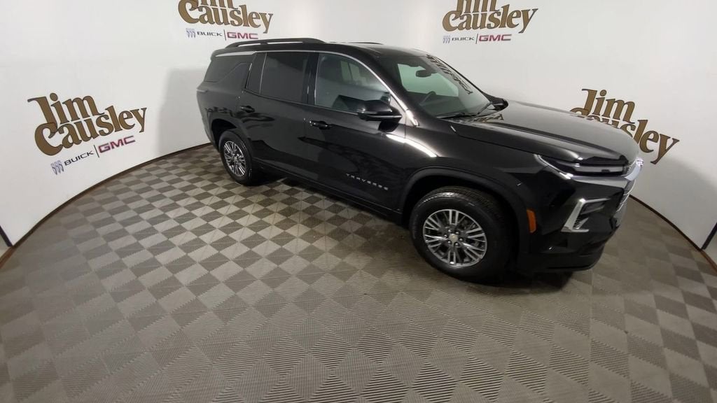 2024 Chevrolet Traverse LT
