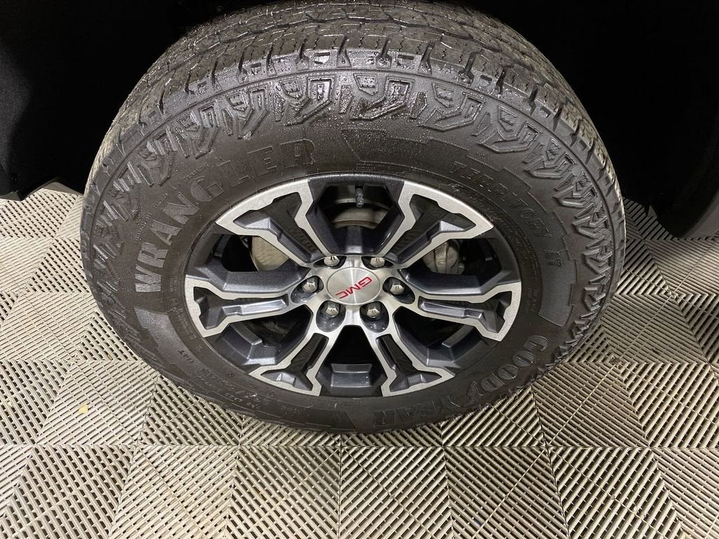 2023 GMC Canyon AT4