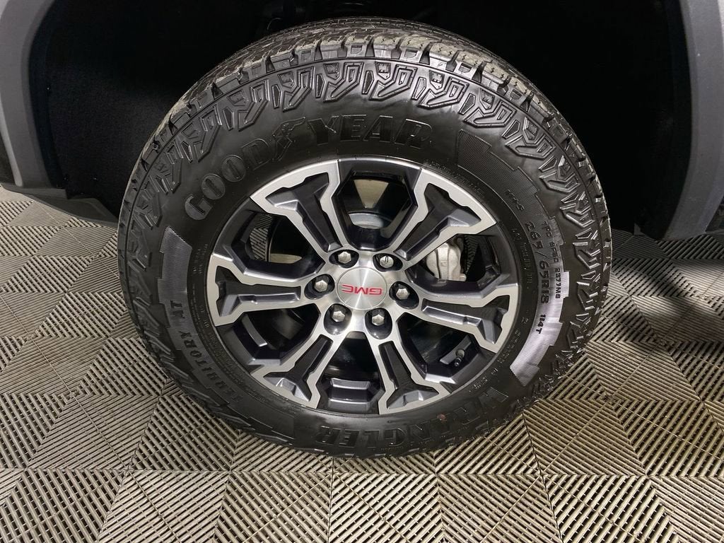 2023 GMC Canyon AT4