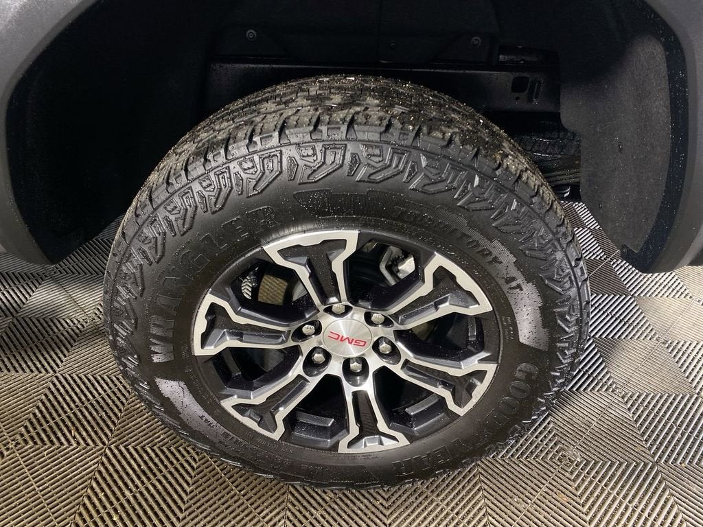 2023 GMC Canyon AT4