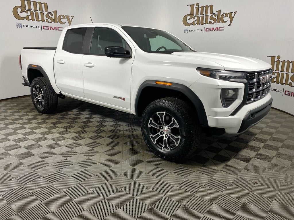 2023 GMC Canyon 4WD AT4