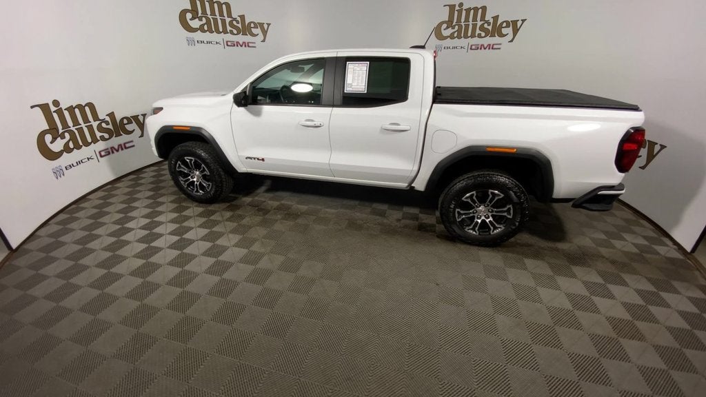 2023 GMC Canyon 4WD AT4