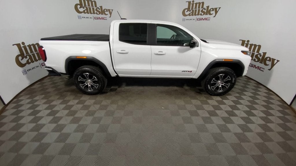 2023 GMC Canyon 4WD AT4
