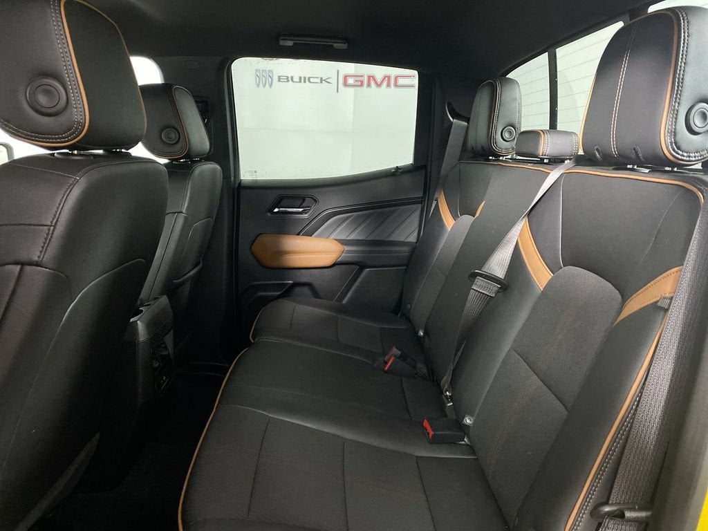 2023 GMC Canyon 4WD AT4