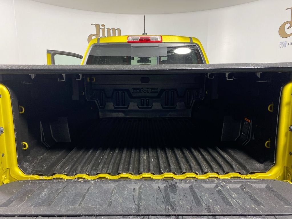 2023 GMC Canyon 4WD AT4