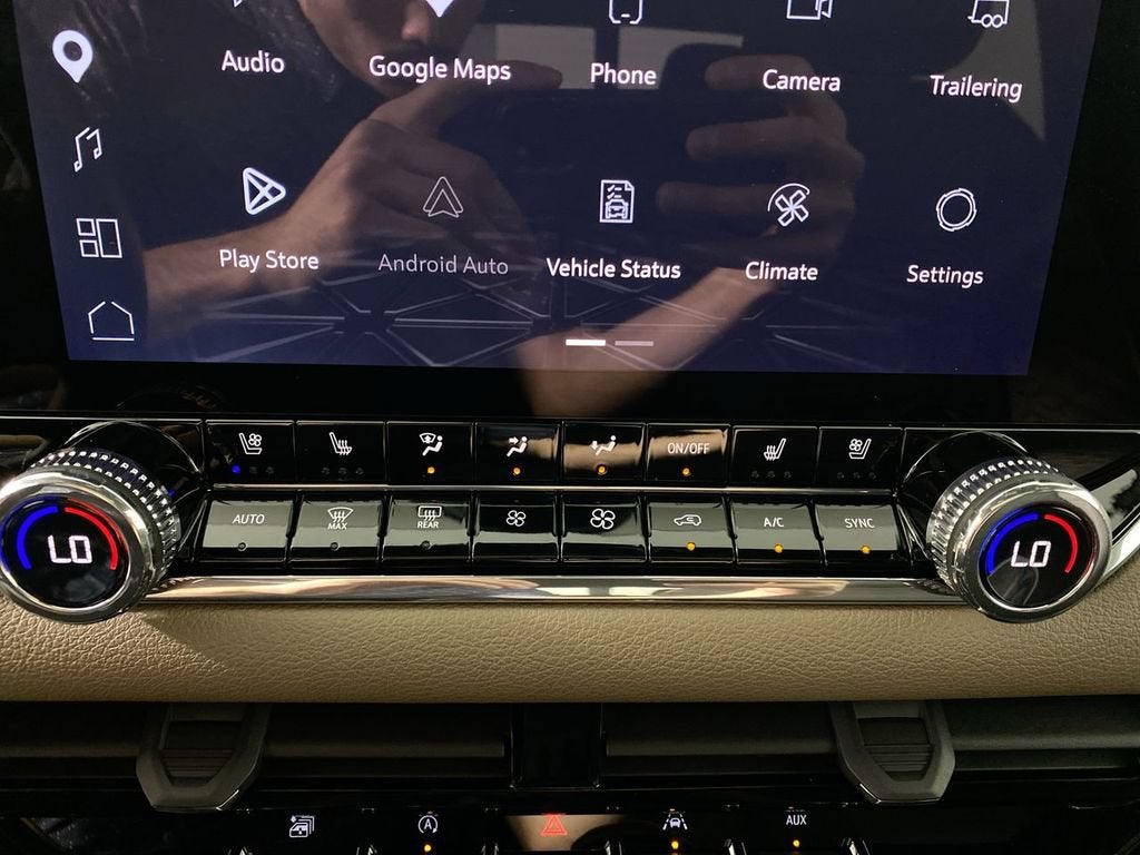 2023 GMC Canyon Denali