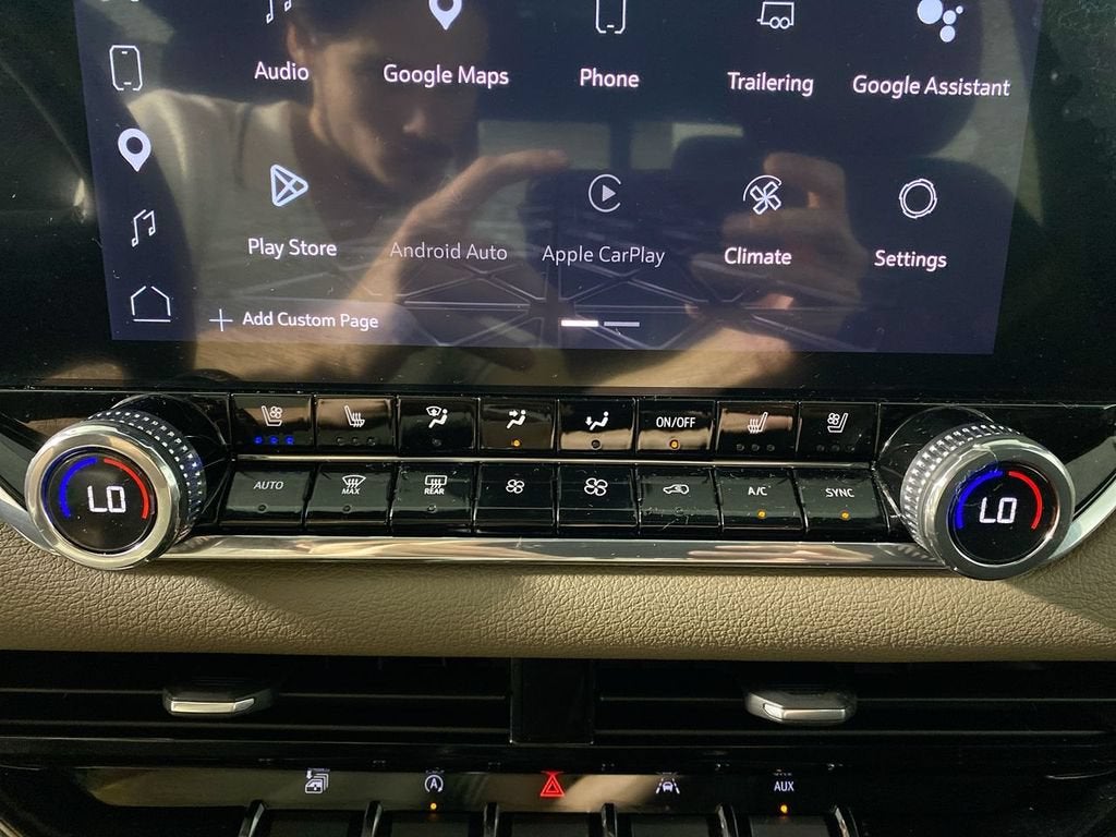 2023 GMC Canyon 4WD Denali
