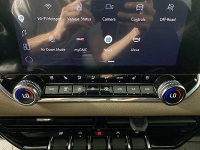 2023 GMC Canyon Denali