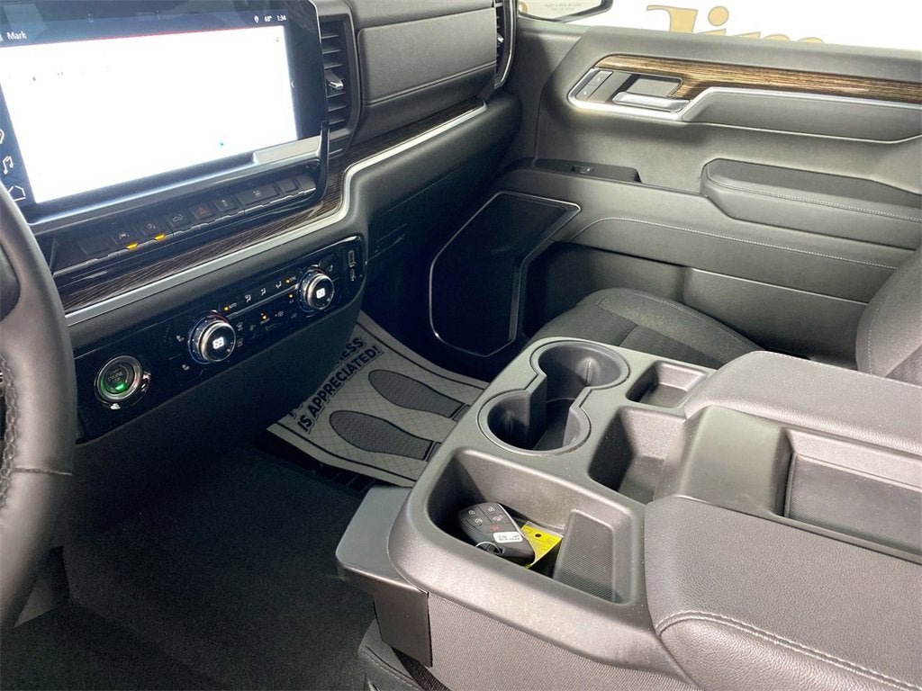 2023 GMC Sierra 1500 SLE