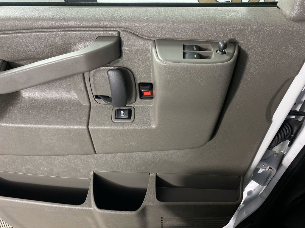 2024 GMC Savana Cargo 2500 Work Van