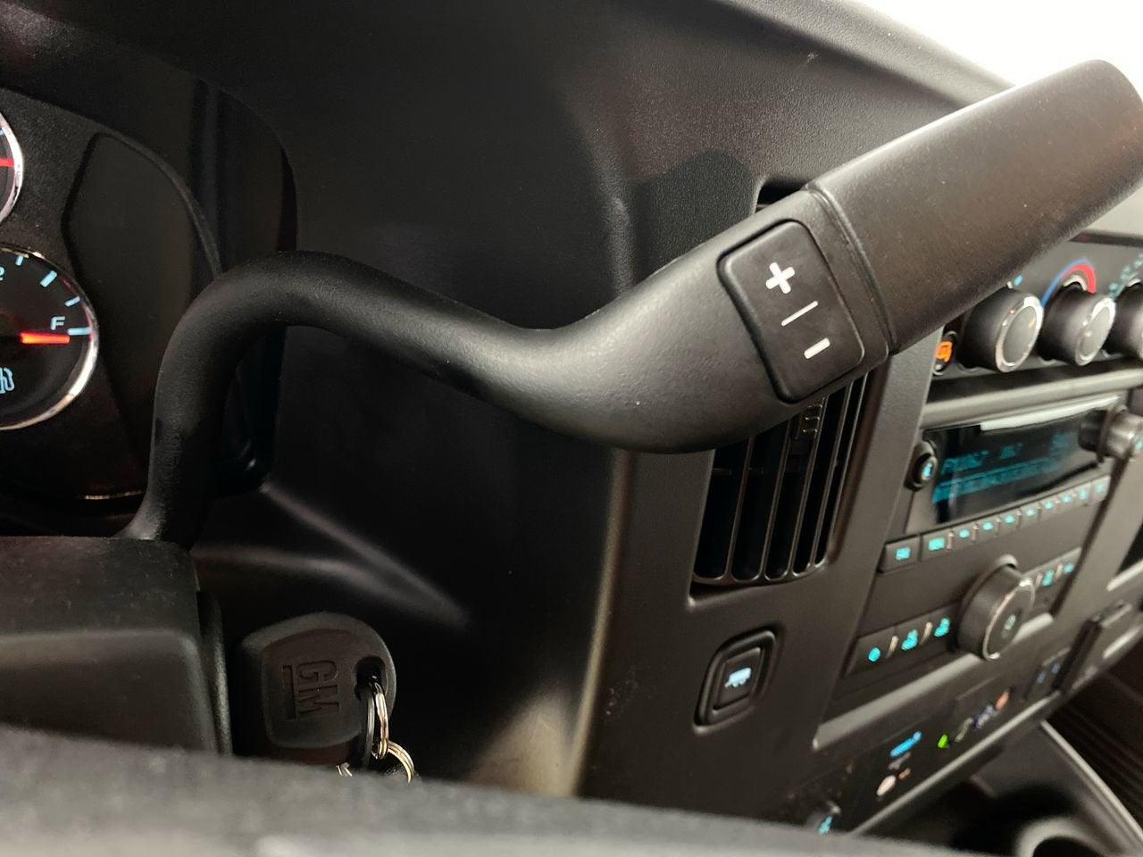 2025 GMC Savana Cargo 3500 Work Van