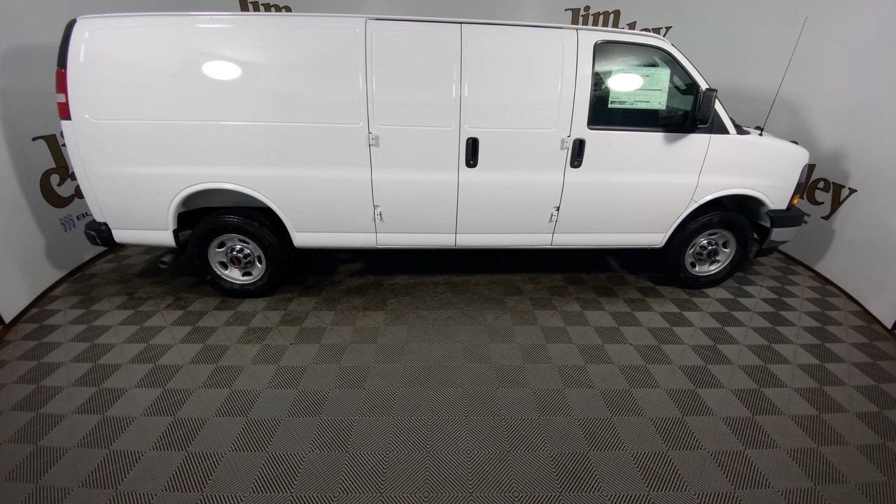 2025 GMC Savana Cargo 3500 Work Van
