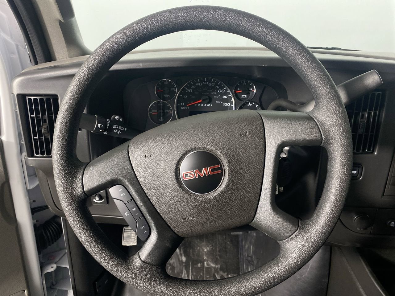 2025 GMC Savana Cargo 3500 Work Van