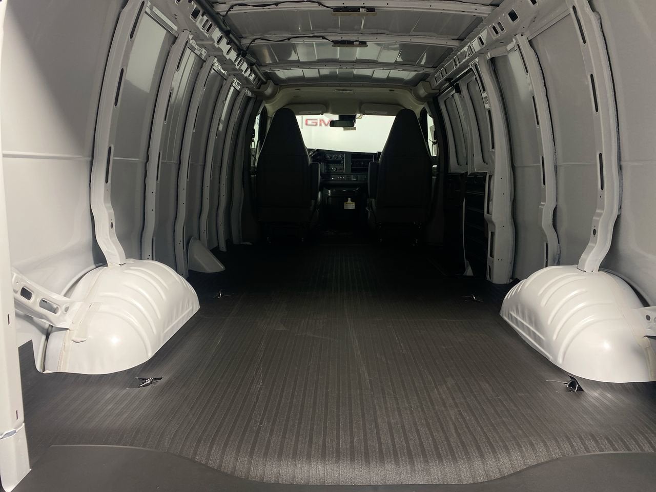 2025 GMC Savana Cargo 3500 Work Van