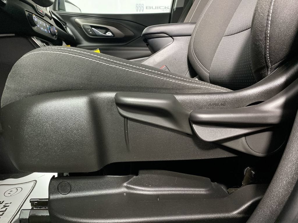 2023 GMC Terrain SLE - Photo 12