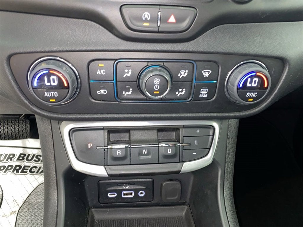 2023 GMC Terrain SLE