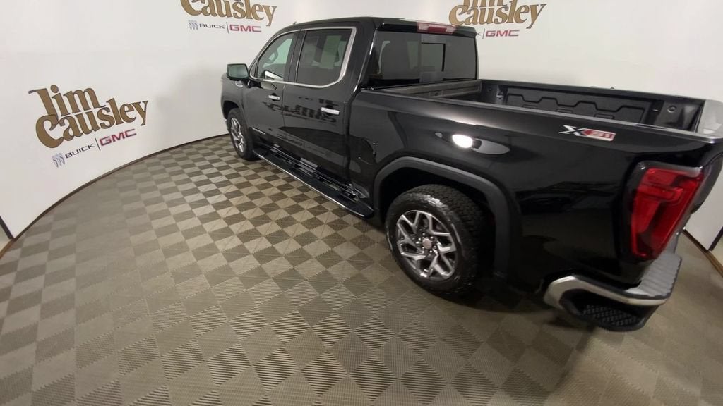 2023 GMC Sierra 1500 SLT - Photo 6