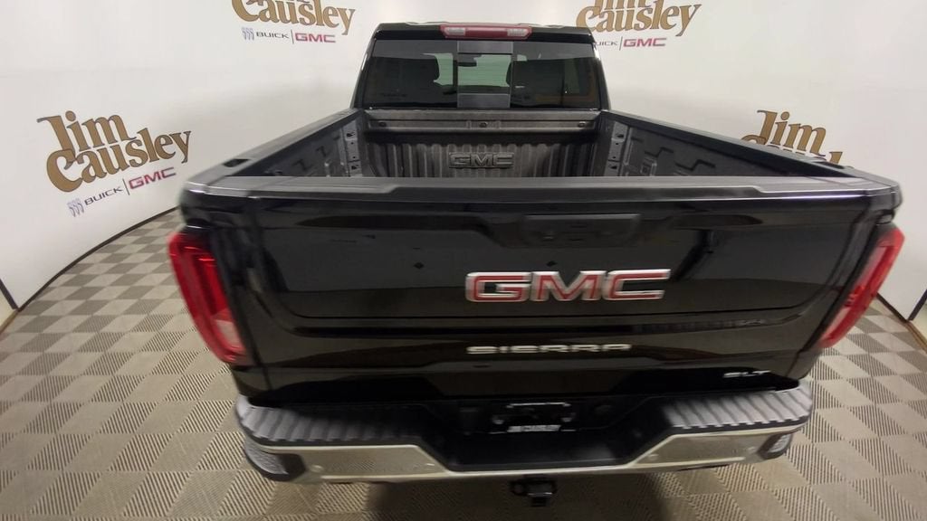 2023 GMC Sierra 1500 SLT - Photo 7
