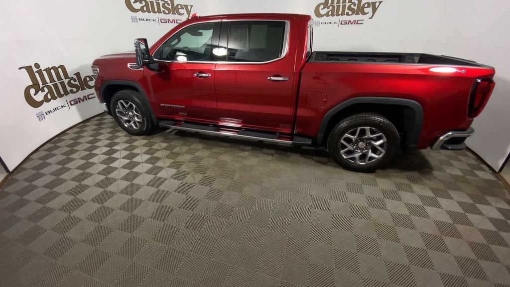 2025 GMC Sierra 1500 SLT