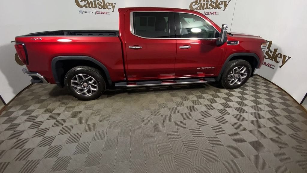 2025 GMC Sierra 1500 SLT