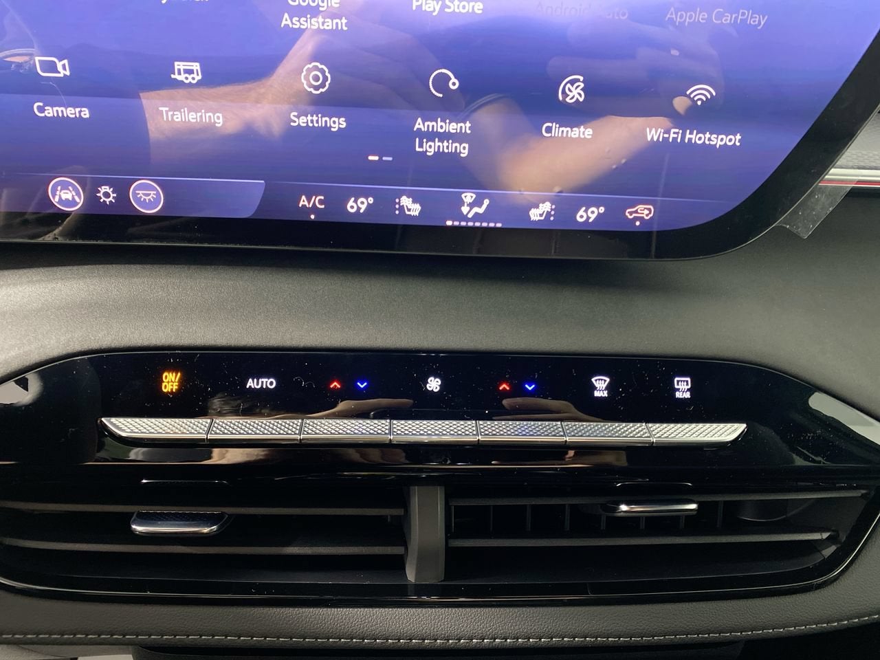 2027 Buick Enclave Sport Touring