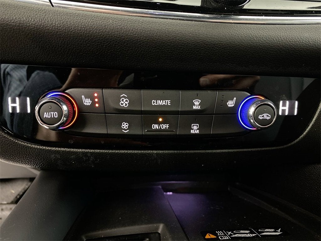 2023 Buick Enclave Essence