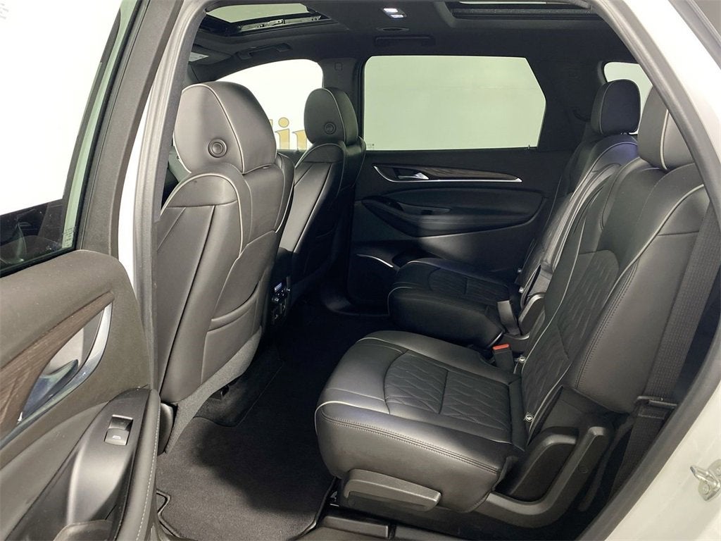 2022 Buick Enclave Avenir