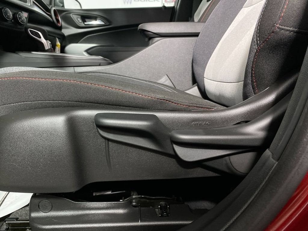 2024 Chevrolet Trax RS - Photo 12