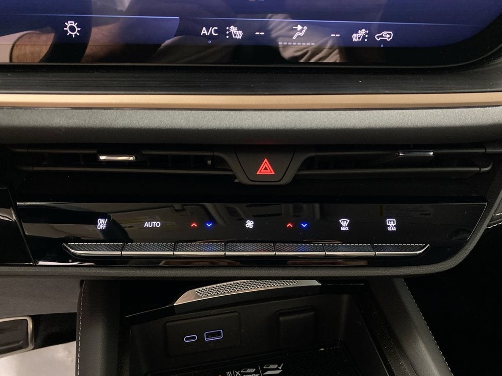 2025 Buick Envision Sport Touring - Photo 18