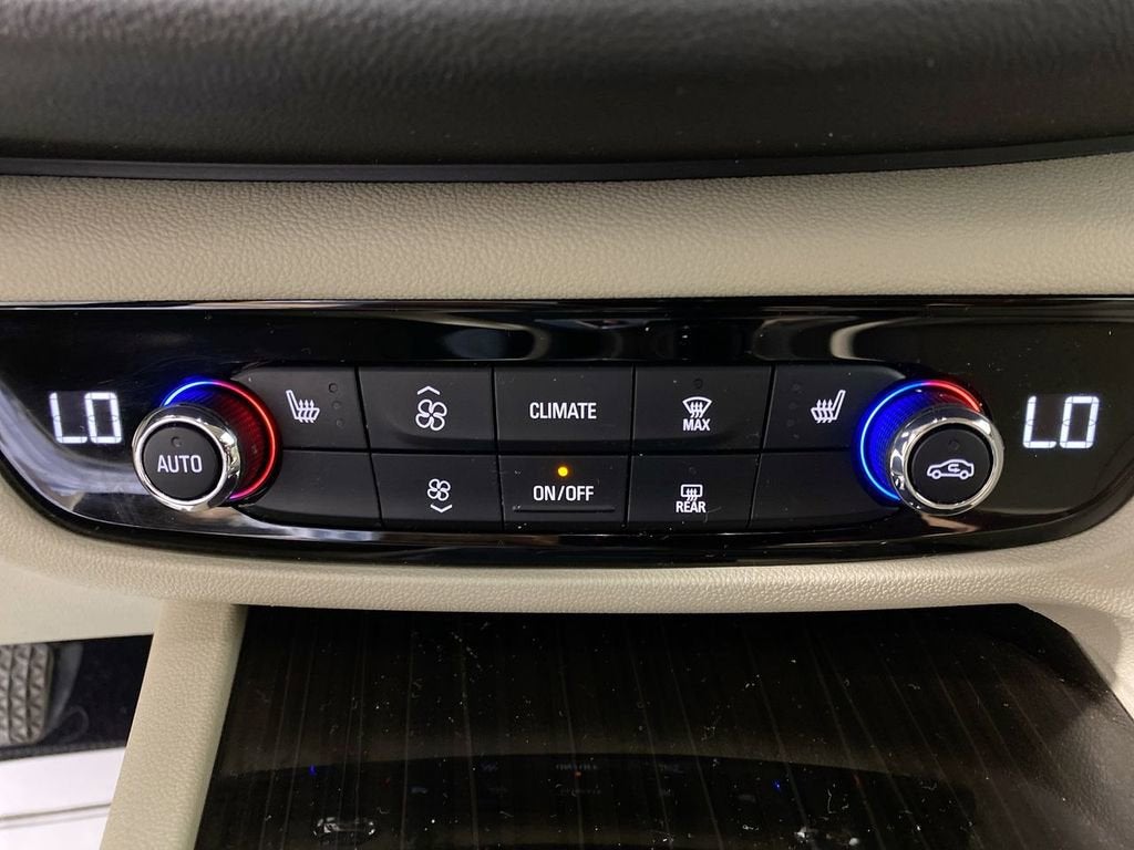 2018 Buick Regal Sportback Essence