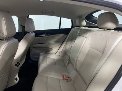 2018 Buick Regal Sportback Essence