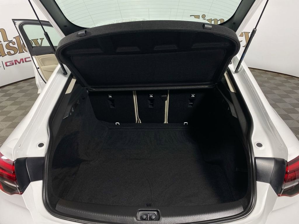 2018 Buick Regal Sportback Essence