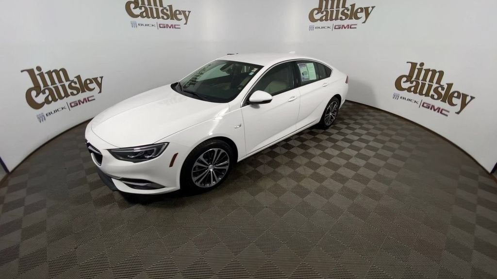 2018 Buick Regal Sportback Essence