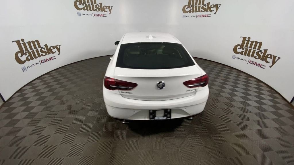 2018 Buick Regal Sportback Essence