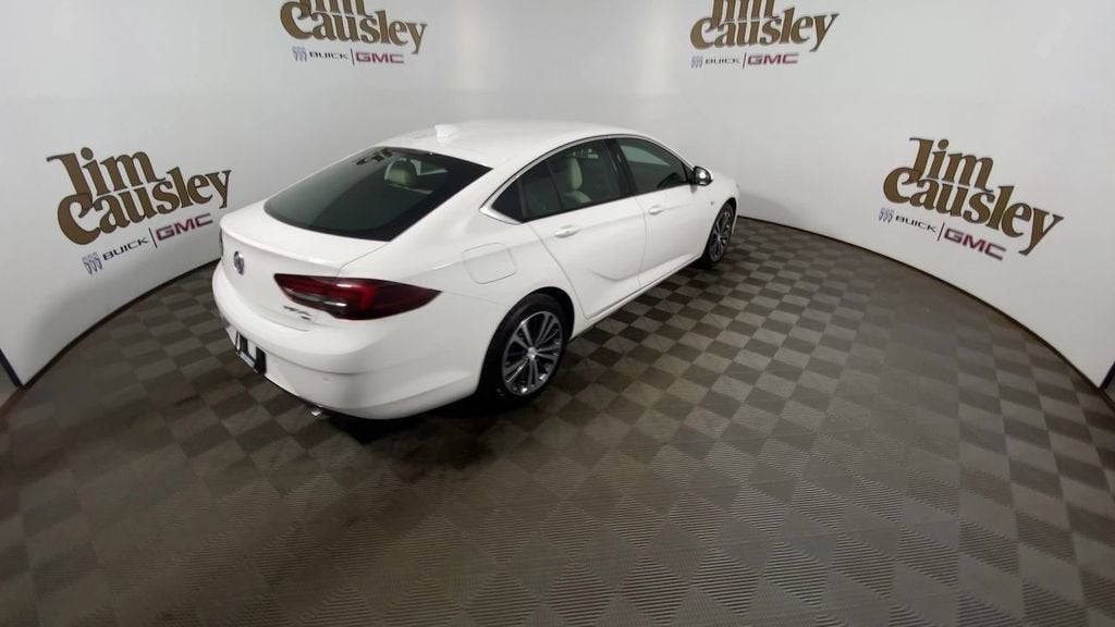 2018 Buick Regal Sportback Essence