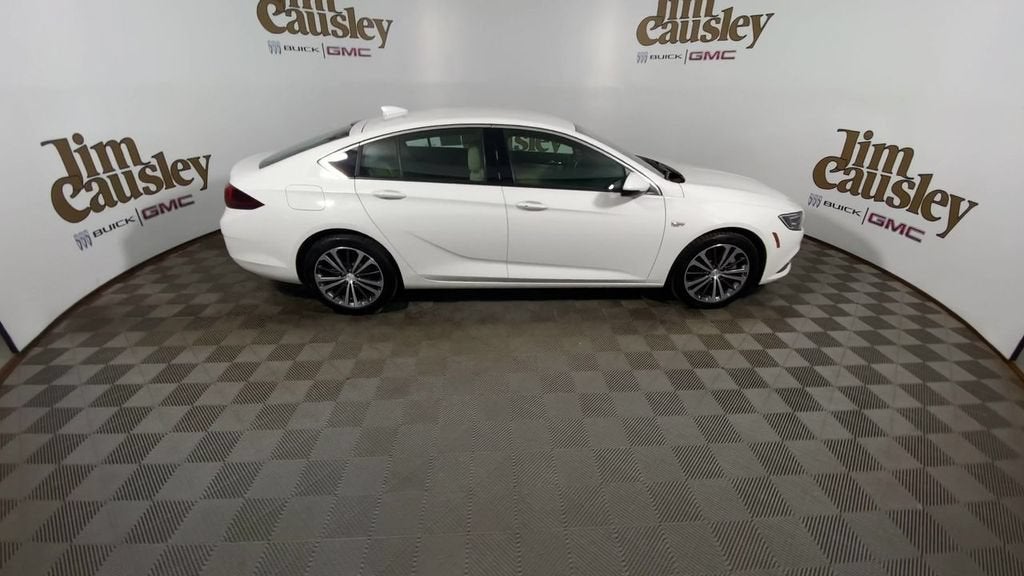 2018 Buick Regal Sportback Essence